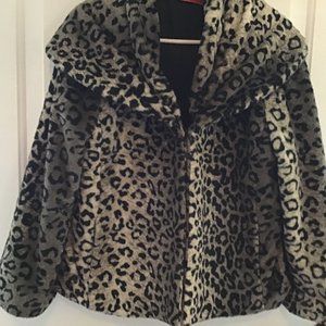 ALICE + OLIVIA FAUX FUR LEOPARD JACKET.  L